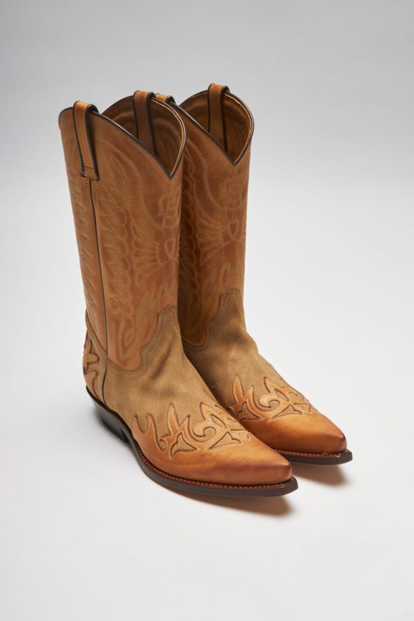 Santiags Carlos Beige : Luxe et Esprit Cowboy