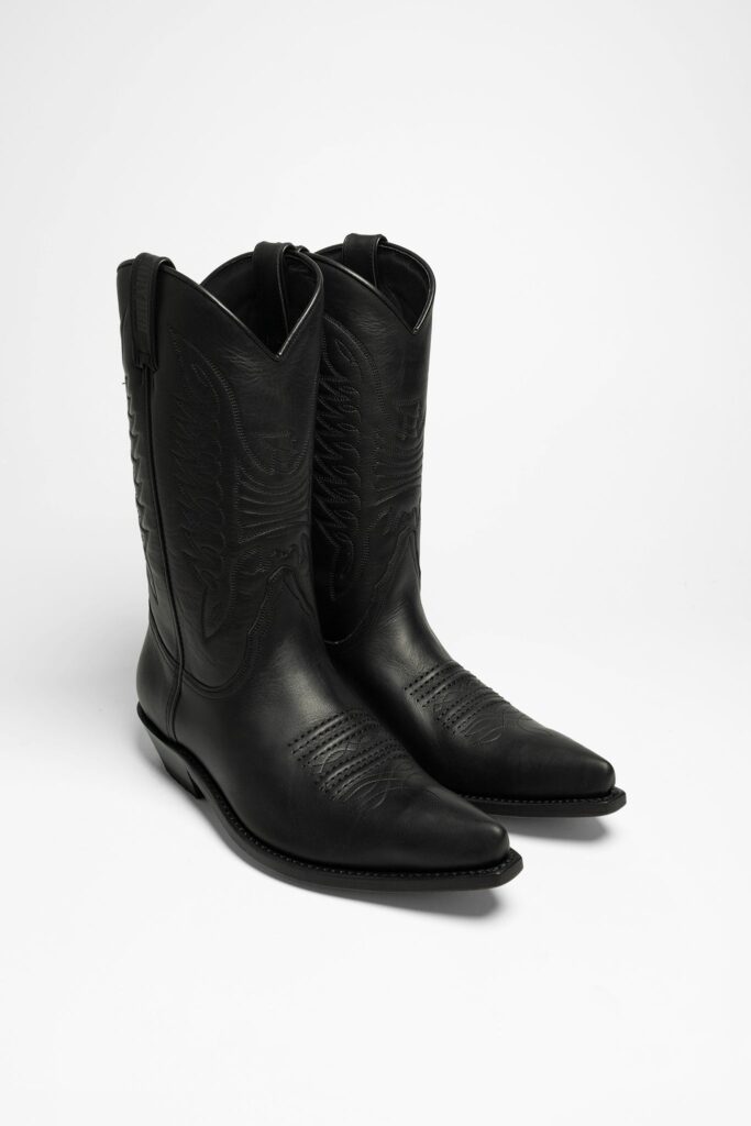 Santiags MB020 : Luxe et esprit cowboy!